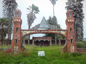 “Court of Mysteries” on Fair Avenue, westide Santa Cruz